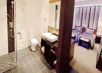 Latin Hotel - Guiyang 구이양 시 외부 사진